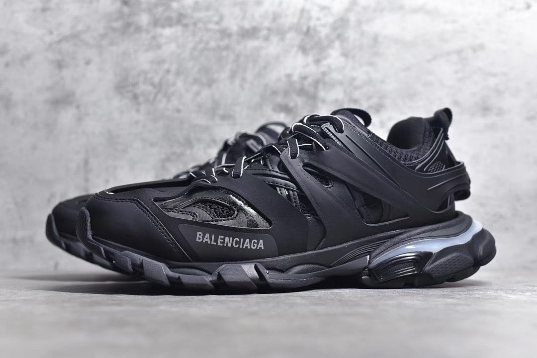 Track led 2025 trainers balenciaga